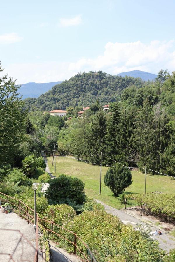 Natura Tra Bosco E Lago Castelveccana Esterno foto