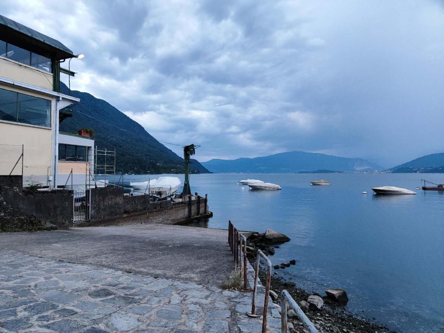 Natura Tra Bosco E Lago Castelveccana Esterno foto