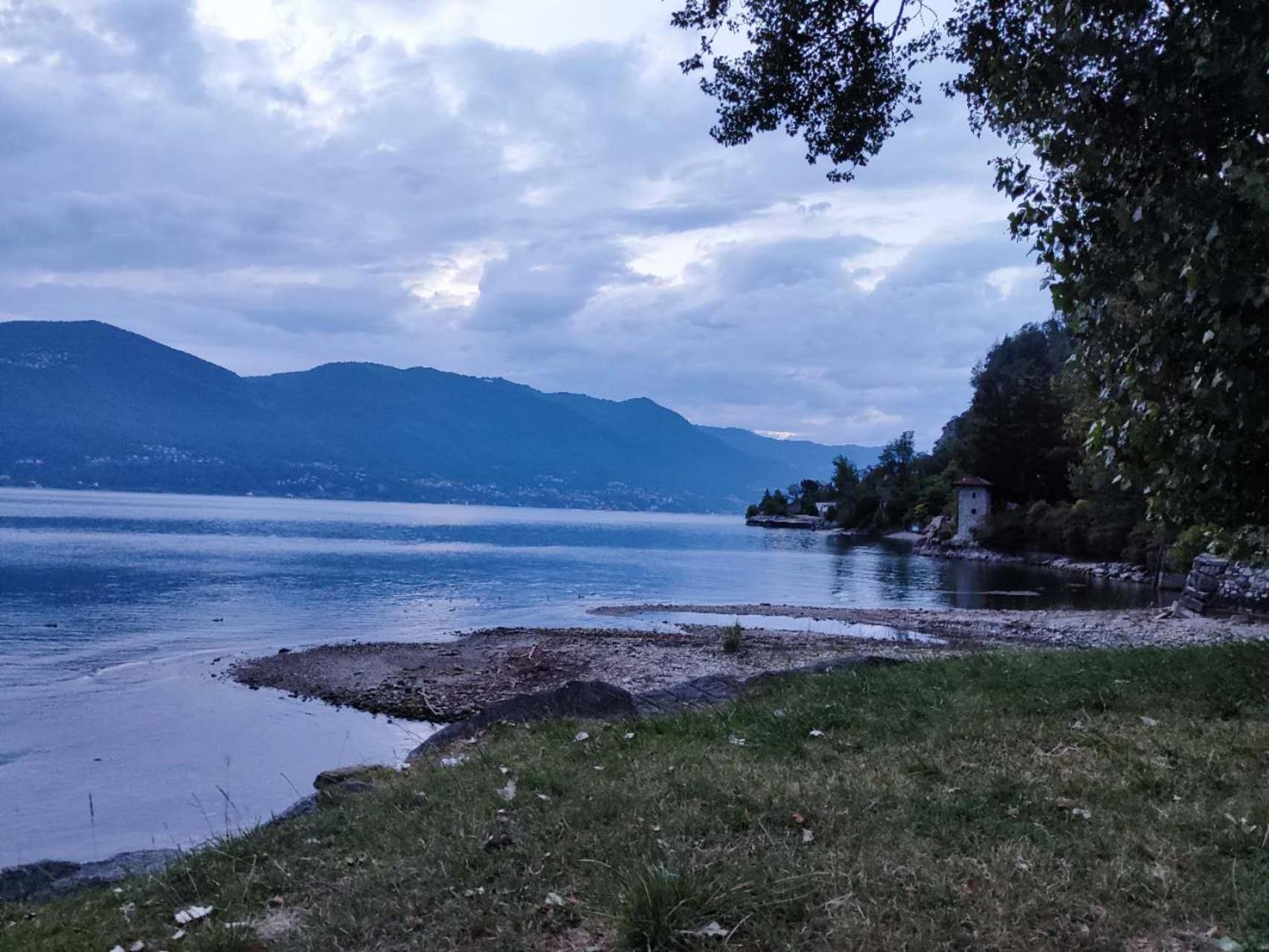 Natura Tra Bosco E Lago Castelveccana Esterno foto