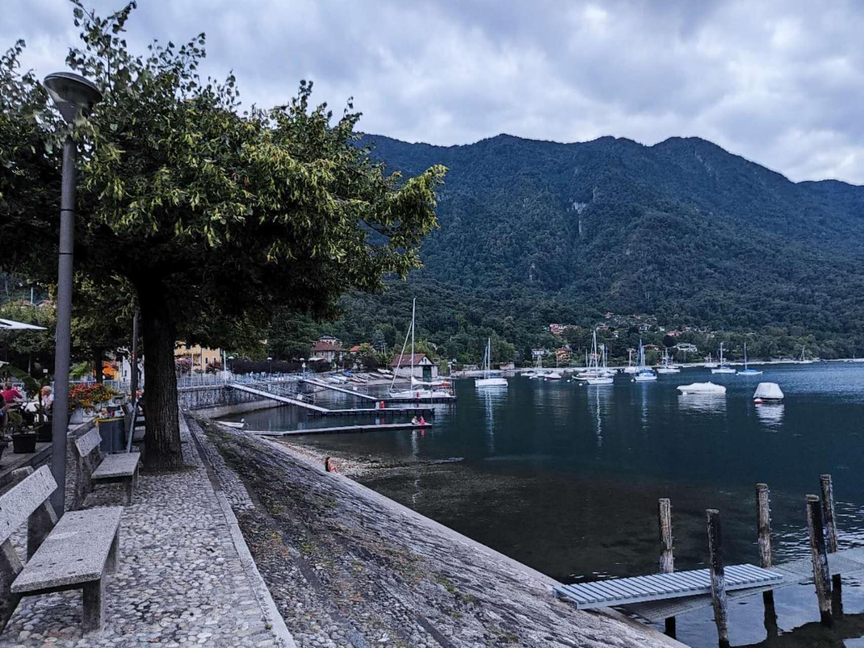 Natura Tra Bosco E Lago Castelveccana Esterno foto